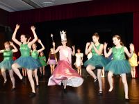 tańcząca Glinda i zielone Basnioludki