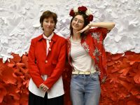 instruktorki pozujące do fotobudki