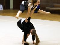 gimnastyczki na scenie