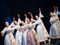 Zespół „NOVA” podczas wyjątkowego występu na scenie Teatru Wielkiego – Opery Narodowej.